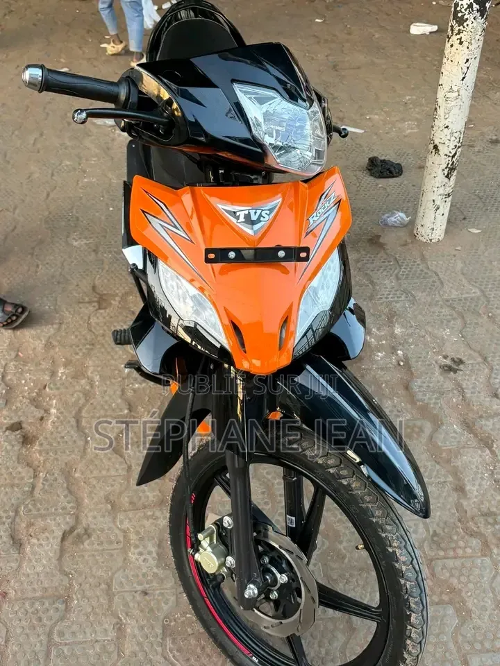 Nouveau TVS Rockz 125 2026 Orange