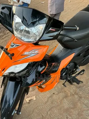 Nouveau TVS Rockz 125 2026 Orange