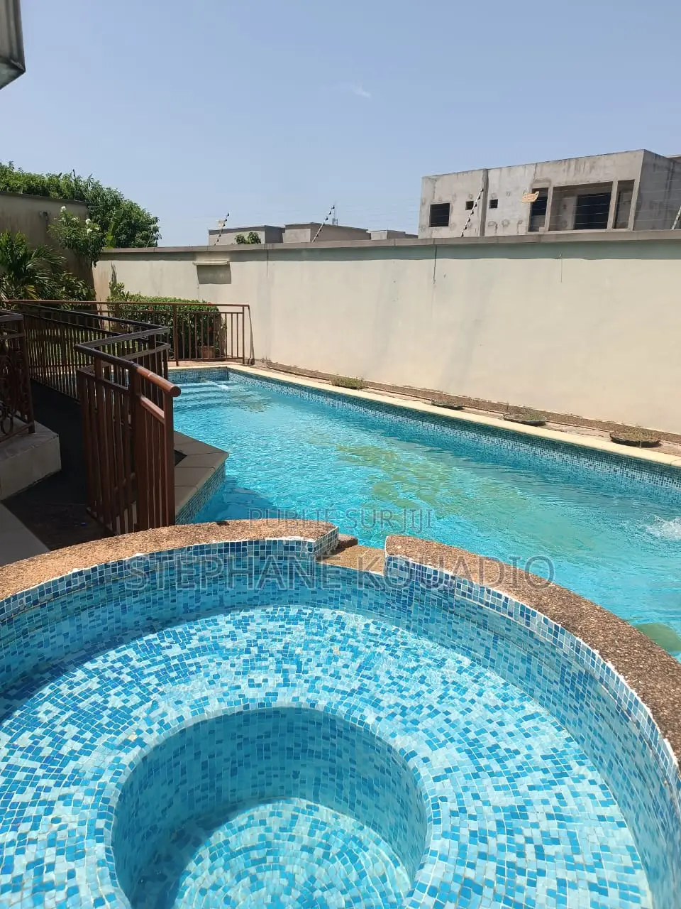 3chbre Duplex dans Kouadio Stephane, Cocody à Louer