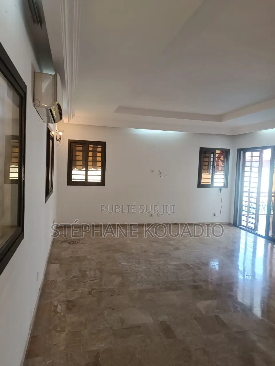 3chbre Duplex dans Kouadio Stephane, Cocody à Louer