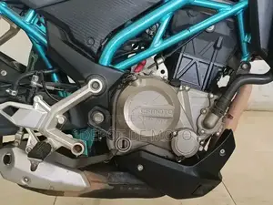 Nouveau CFMoto 300NK 2025 Gris