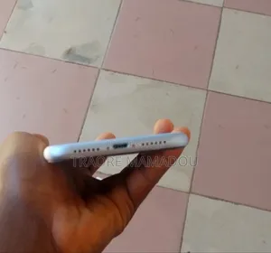 Nouveau Apple iPhone XR 64 GB Bleu