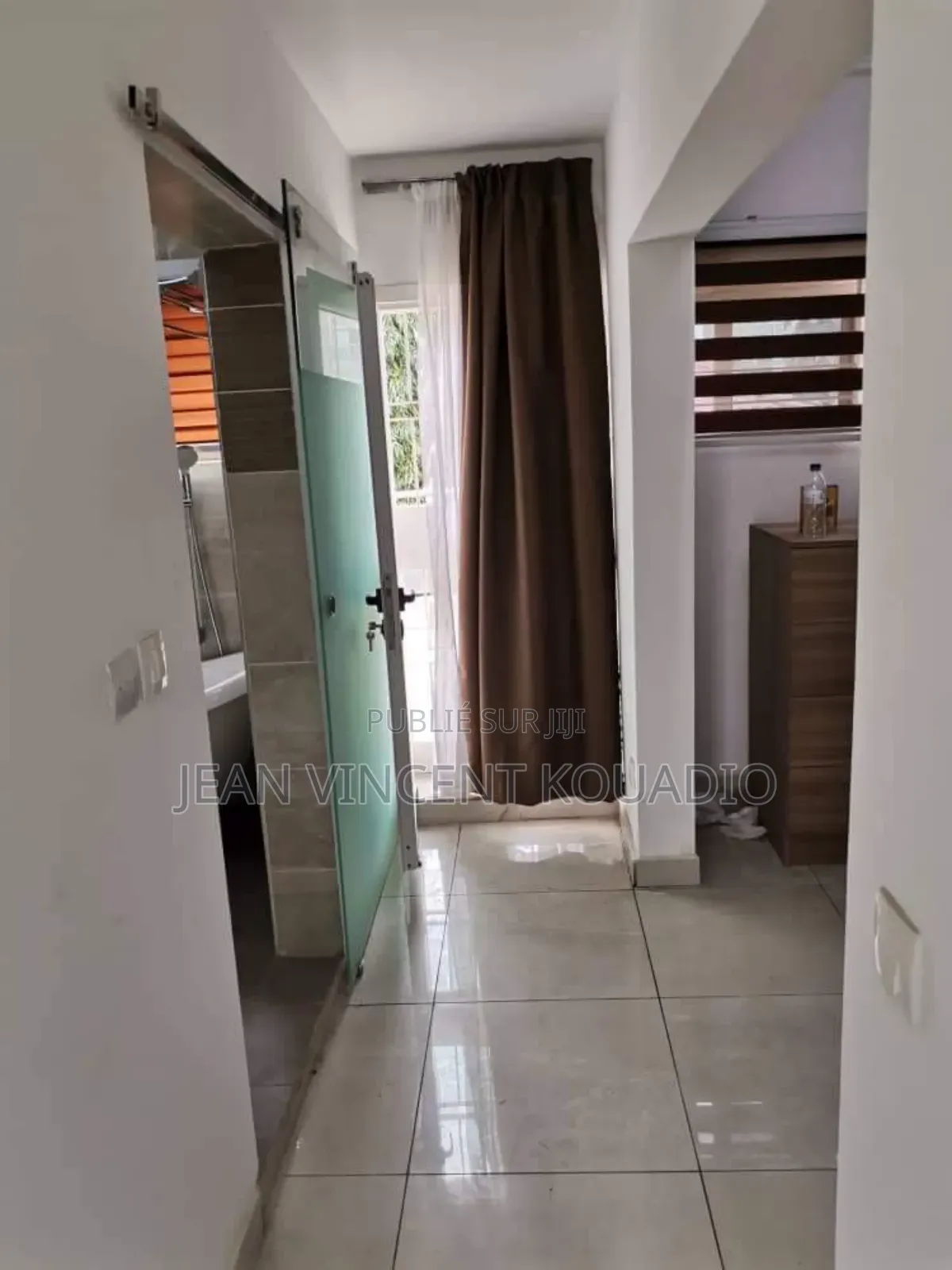Meublé 8chbre Duplex dans Particulier, Cocody à Vendre