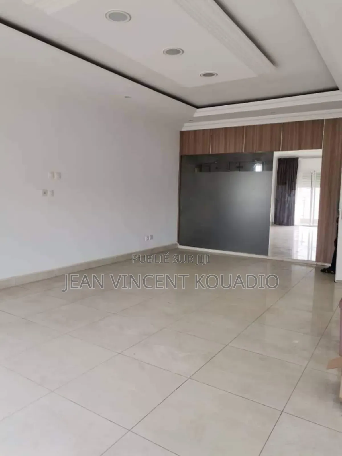 Meublé 8chbre Duplex dans Particulier, Cocody à Vendre