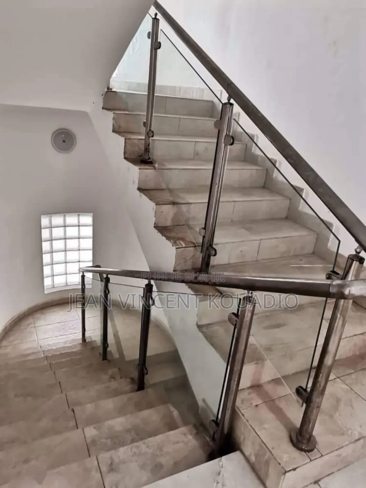 Meublé 8chbre Duplex dans Particulier, Cocody à Vendre
