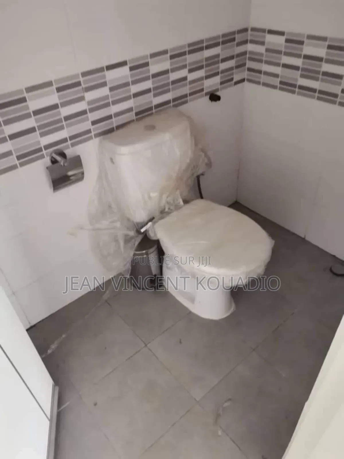 Meublé 8chbre Duplex dans Particulier, Cocody à Vendre