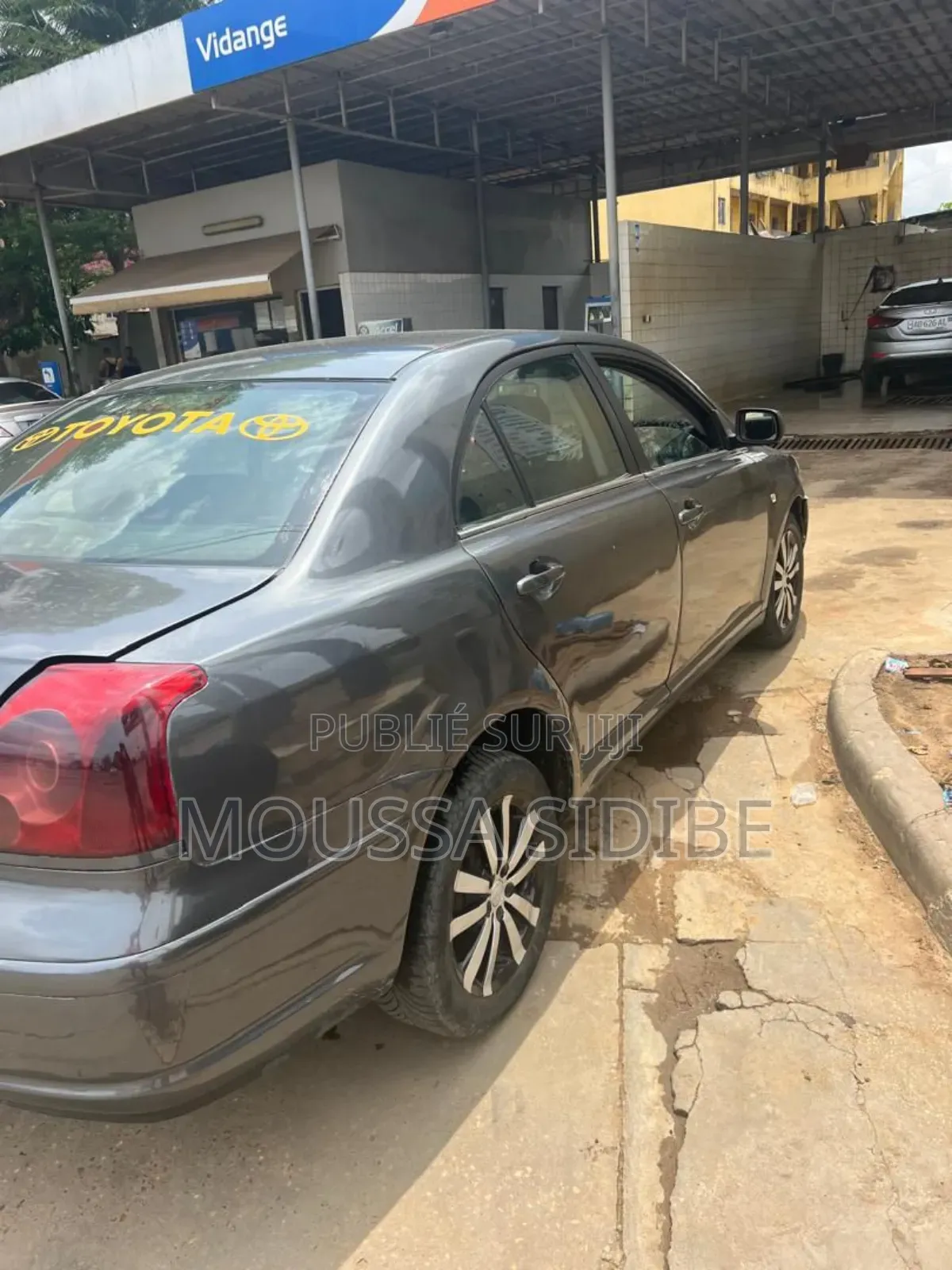 Toyota Avensis 1.8 VVT-i 2007 Gris