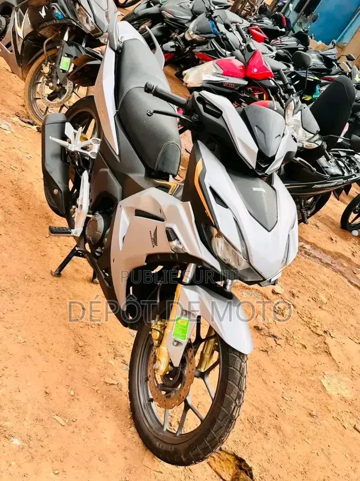 Nouveau Honda Autre 2026 Gris