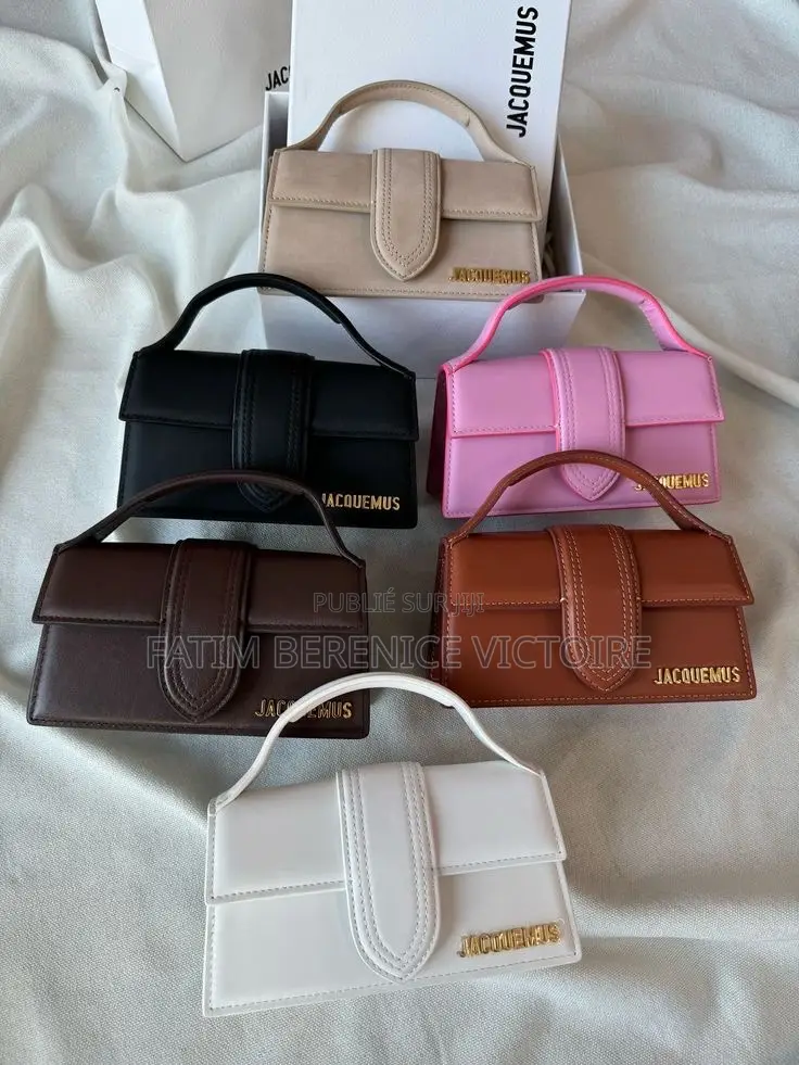 Sac À Main Et Parfum