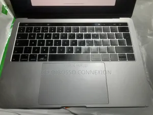 Ordinateur portable Apple MacBook Pro 2017 8GB Intel Core i5 SSD 256GB