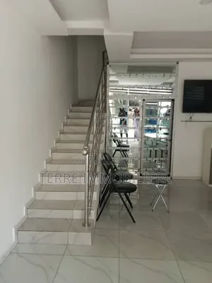 Magasin À Louer