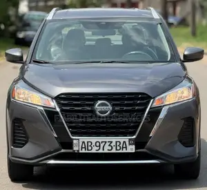 Nissan Kicks 2021 Gris
