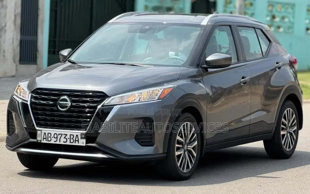 Nissan Kicks 2021 Gris