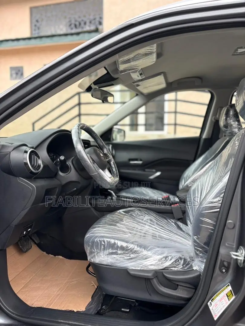 Nissan Kicks 2021 Gris