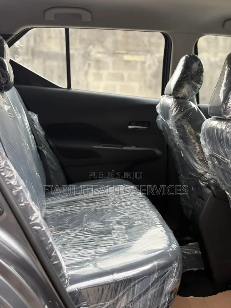 Nissan Kicks 2021 Gris