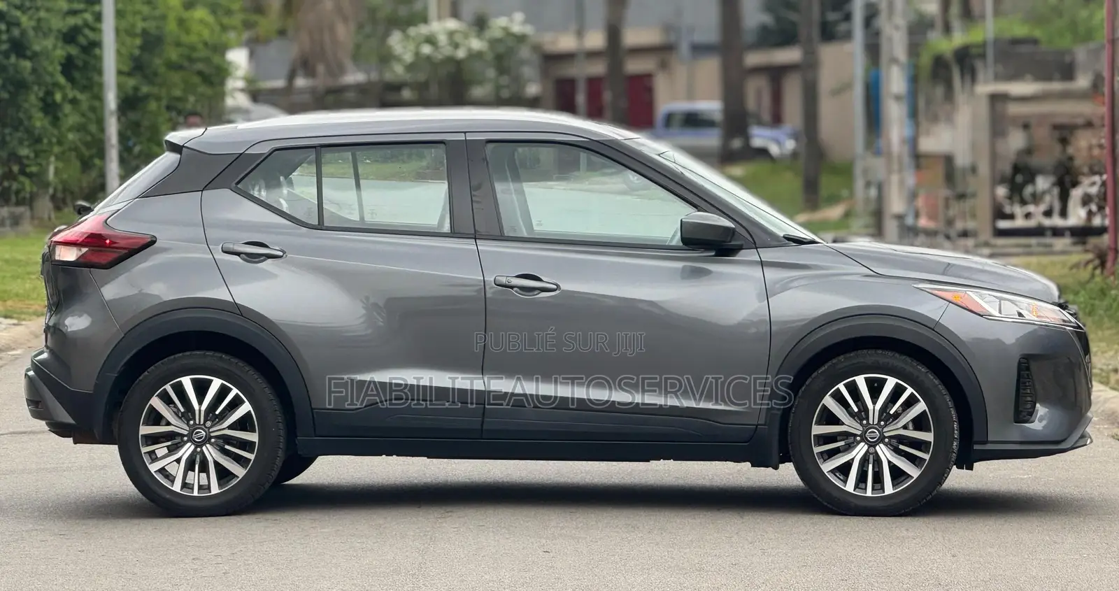 Nissan Kicks 2021 Gris