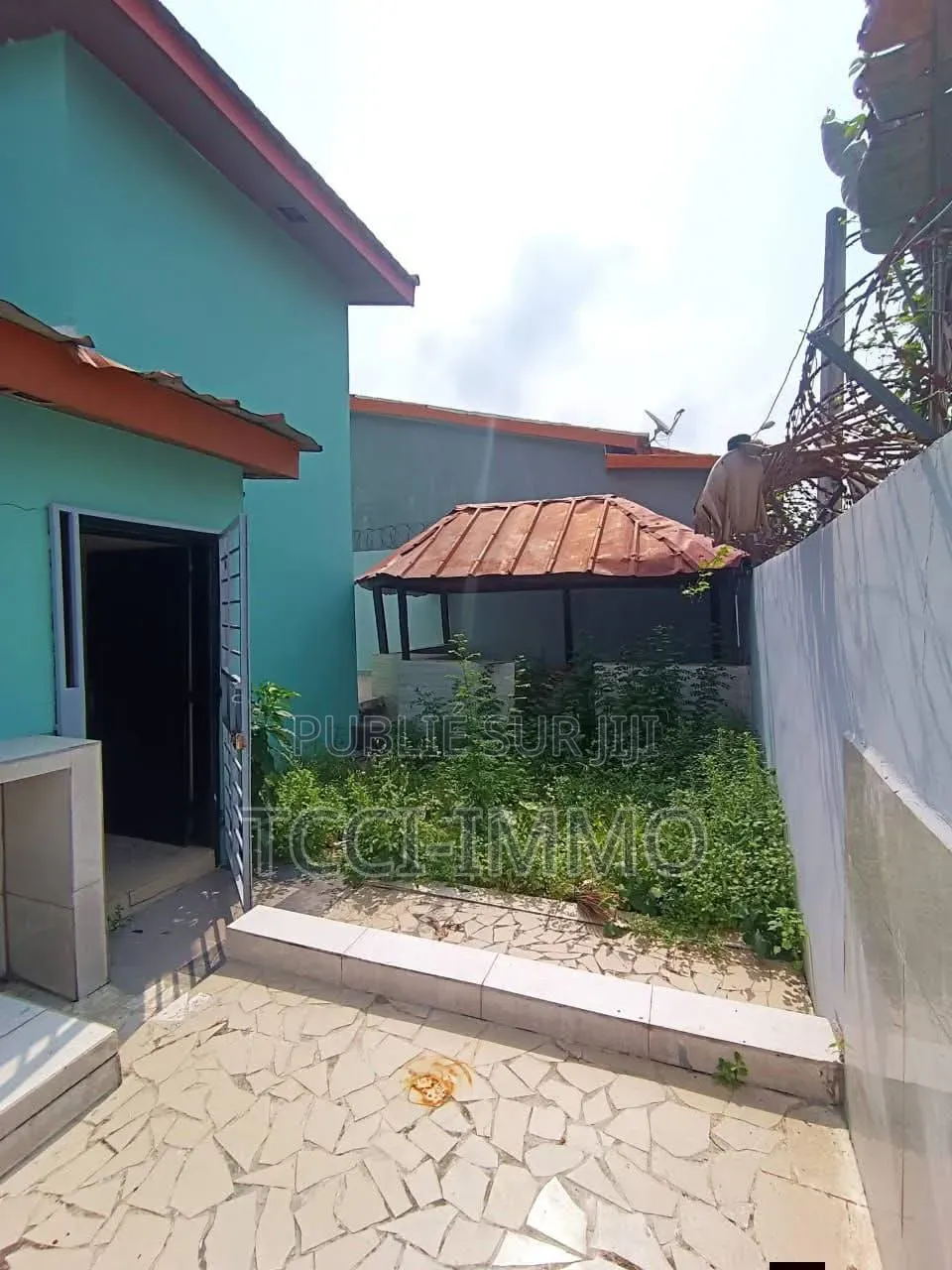 3chbre Villa dans Cocody à Louer