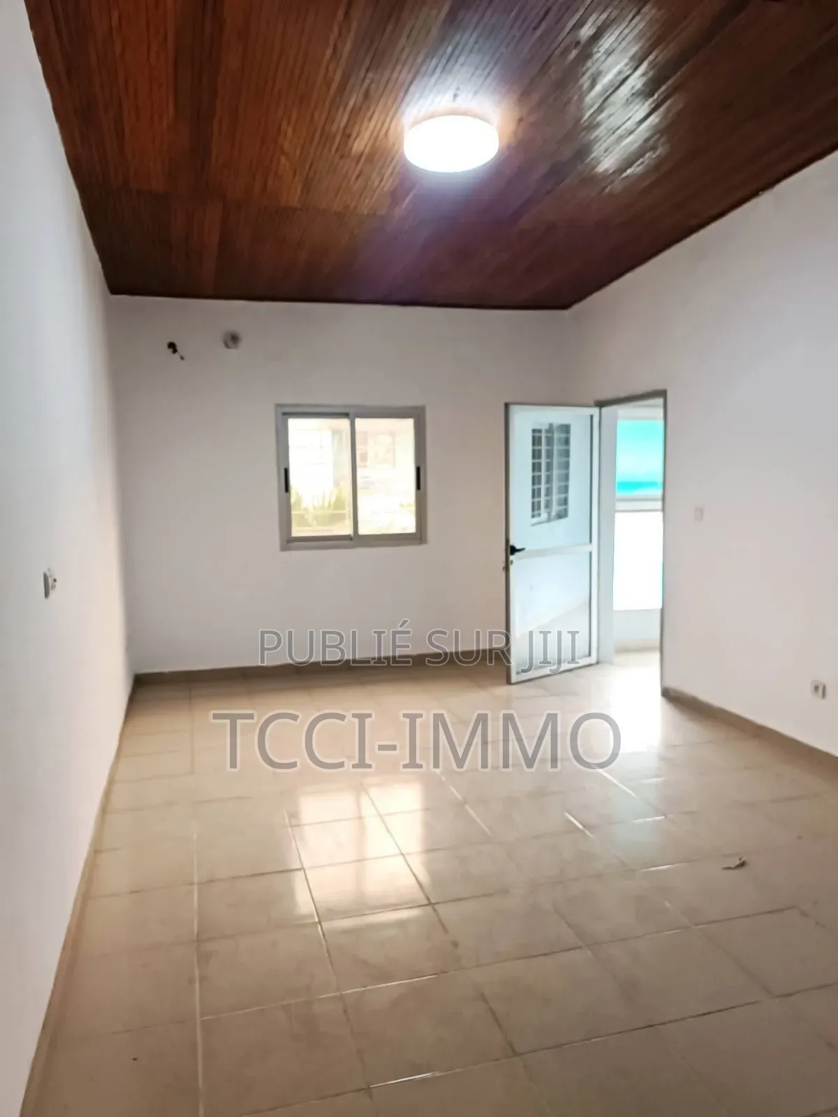 3chbre Villa dans Cocody à Louer