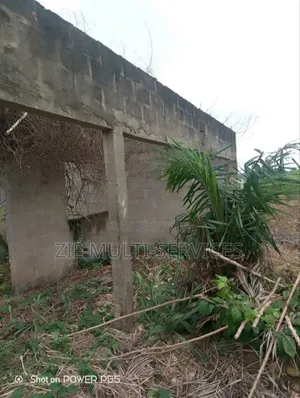 5chbre Villa dans Zié Multi-Service, Songon à Vendre