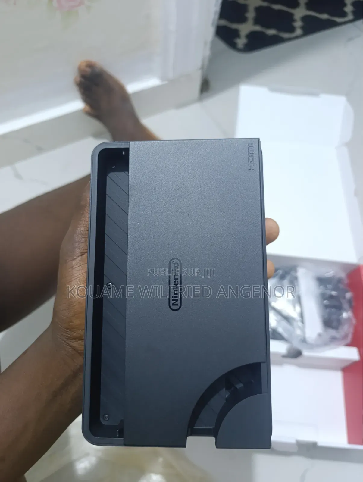 Console Nintendo Switch Oled – Avec Station D’Accueil Et Manette