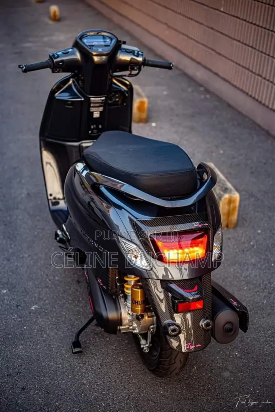 Nouveau Vespa Vespa 946 Horse 2024 Noir