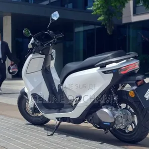 Nouveau Honda CG110 2025 Blanc
