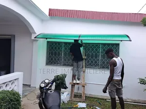 3chbre Villa dans La Terre Immobilière, Cocody à Vendre