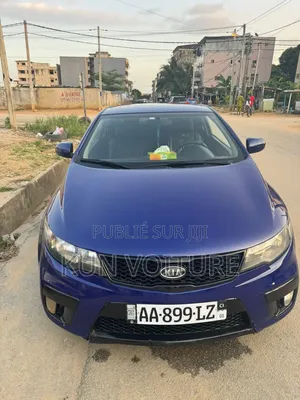 Kia Cerato 2012 Bleu