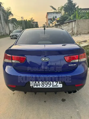 Kia Cerato 2012 Bleu