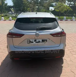 Nissan Qashqai 2024 Gris