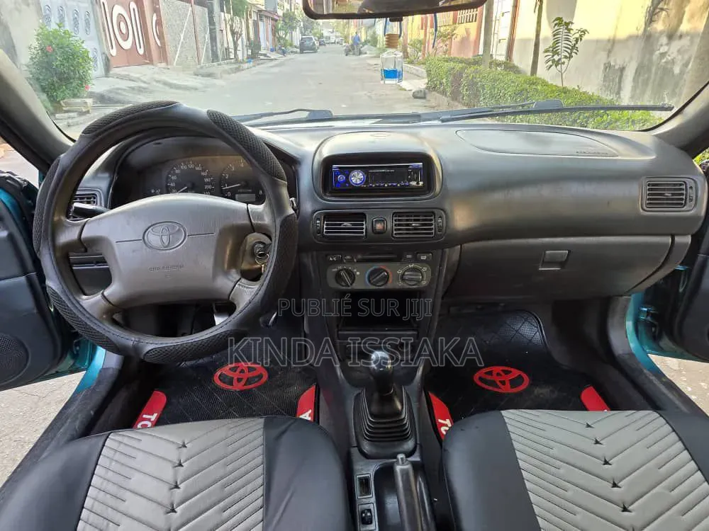 Toyota Corolla 2002 Bleu