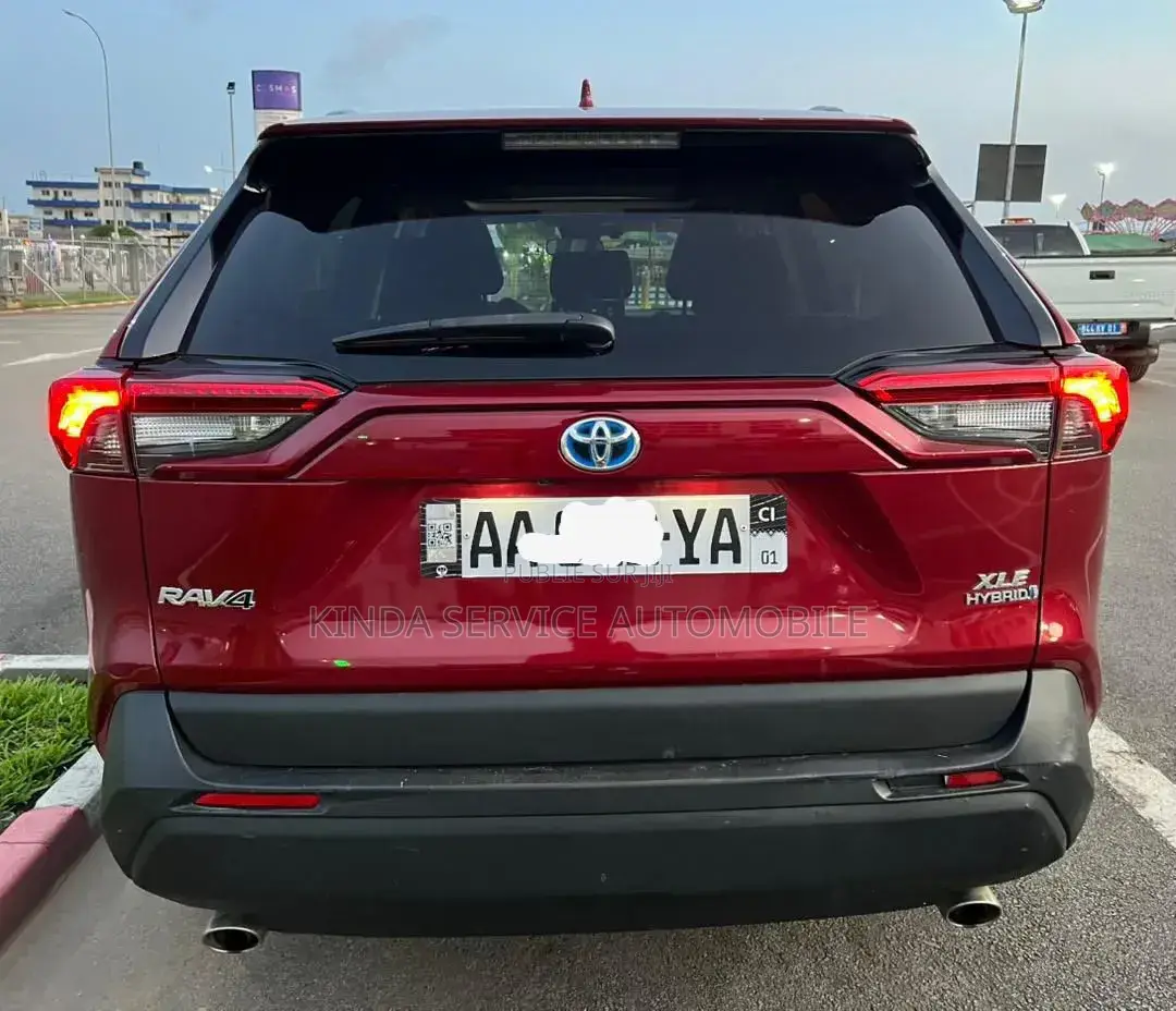 Toyota RAV4 XLE 2022 Rouge