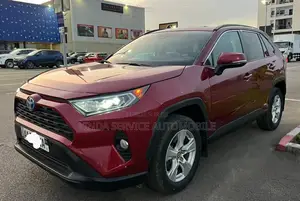Toyota RAV4 XLE 2022 Rouge