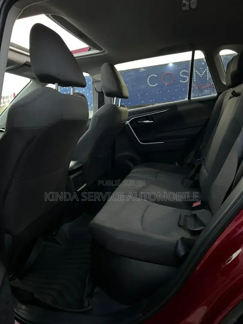 Toyota RAV4 XLE 2022 Rouge