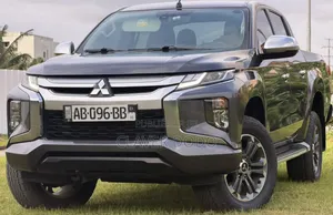 Mitsubishi Montero 2022 Noir