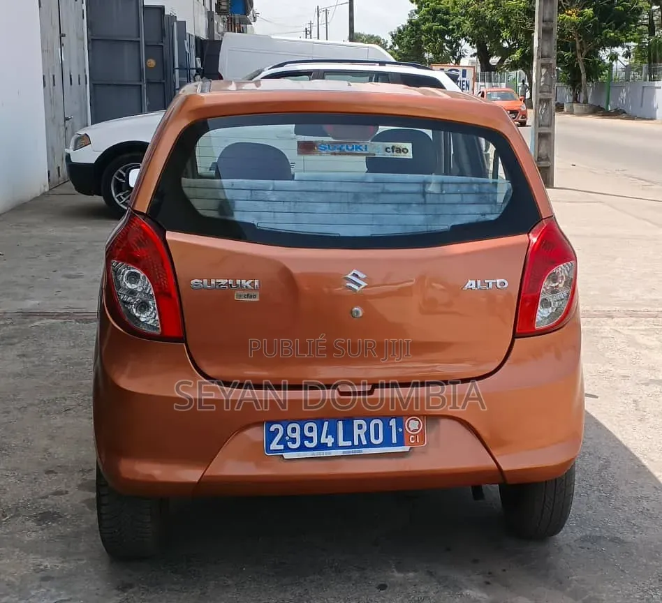 Suzuki Alto 2023 Orange