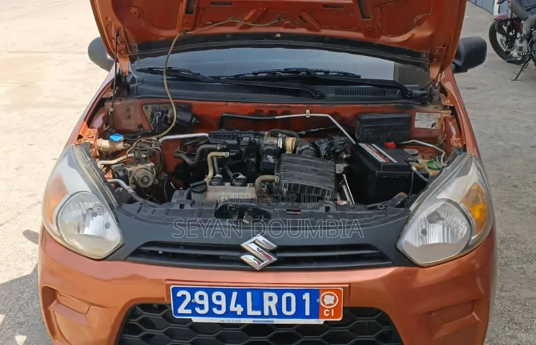 Suzuki Alto 2023 Orange