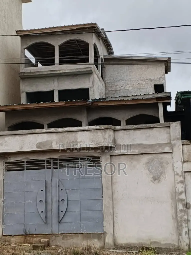Triplex 5 Pièce a Vendre San Pedro