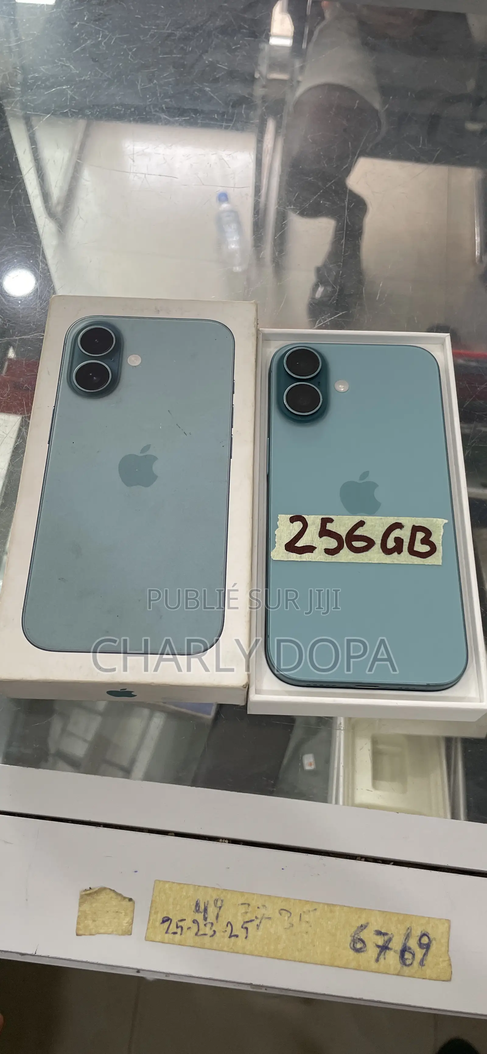 Apple iPhone 16 256 GB Vert