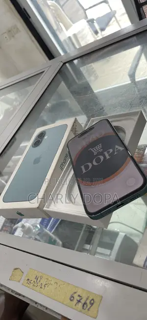 Apple iPhone 16 256 GB Vert