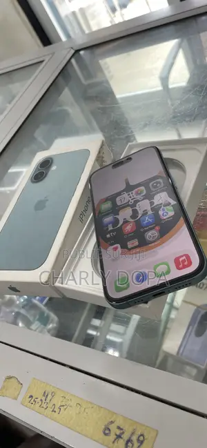 Apple iPhone 16 256 GB Vert