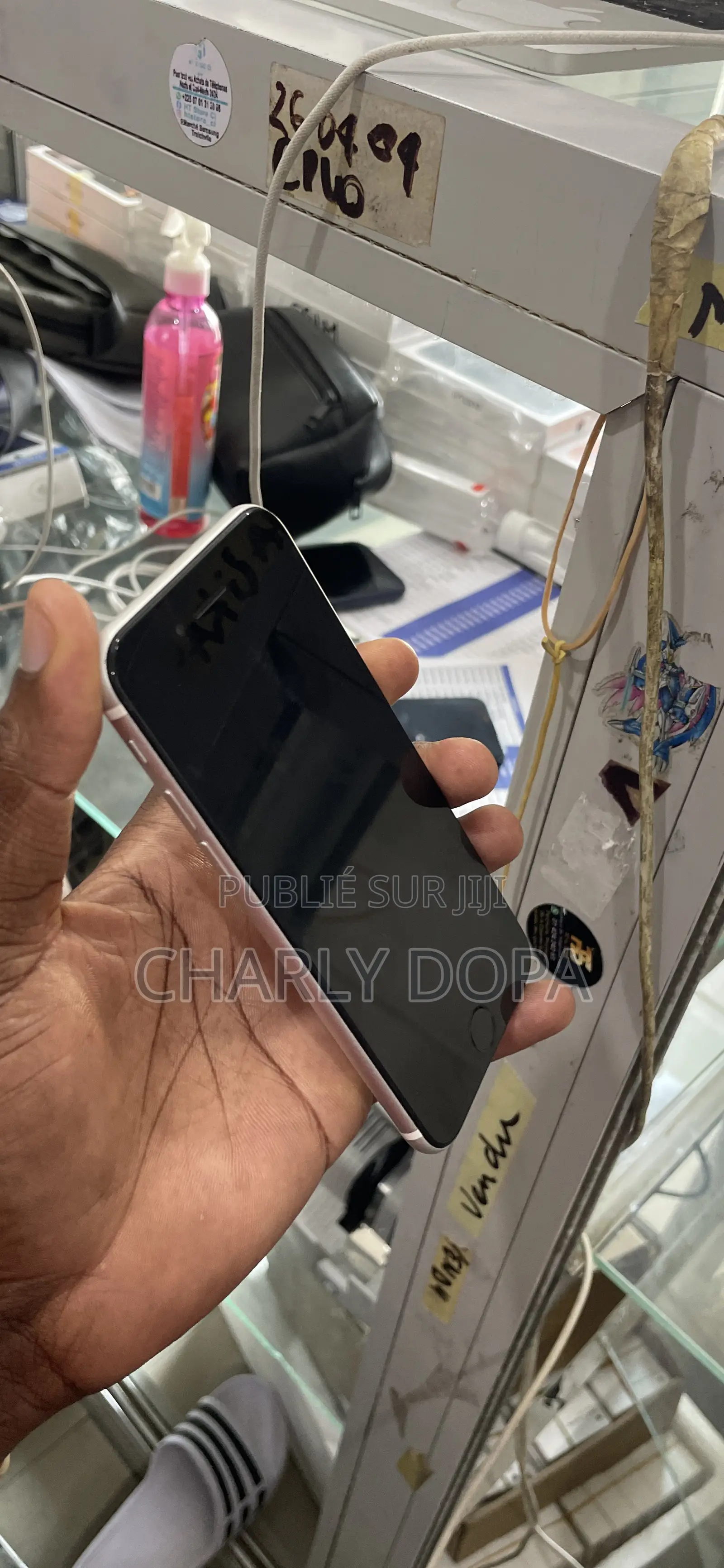 Apple iPhone SE (2022) 64 GB Blanc