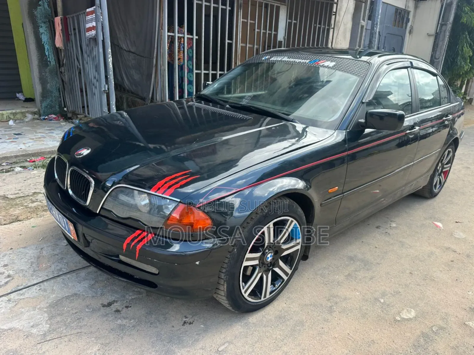 BMW 3 Series 316i RWD 2004 Noir