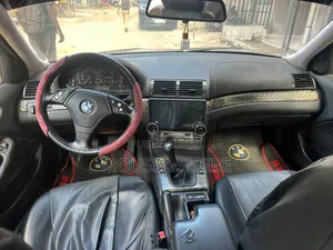 BMW 3 Series 316i RWD 2004 Noir