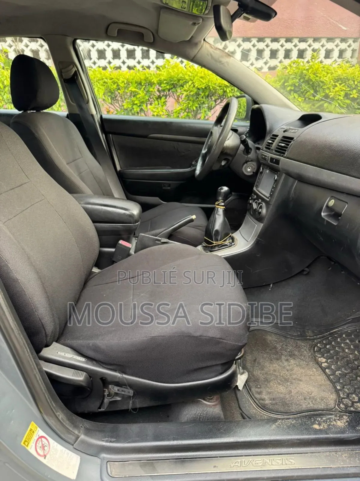 Toyota Avensis 1.8 C 2005 Gris