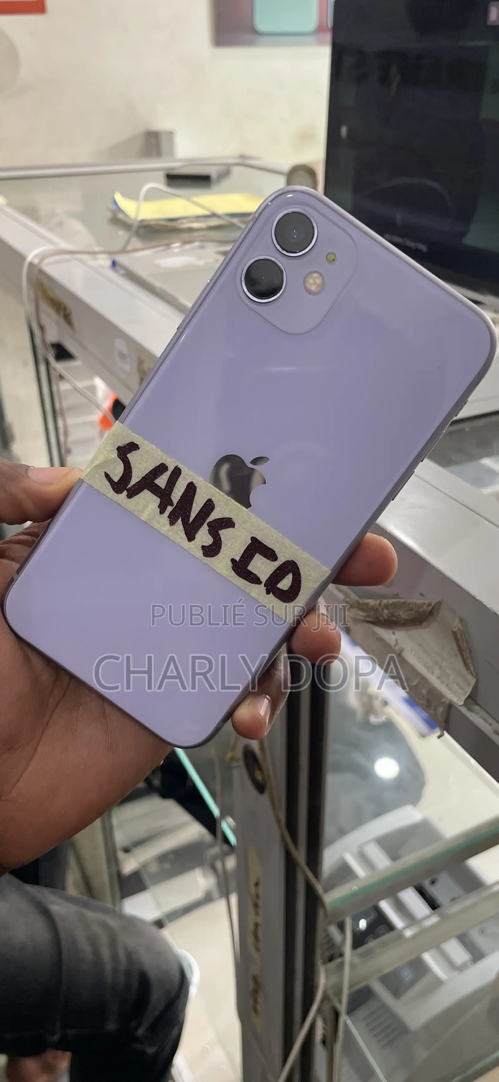Apple iPhone 11 64 GB Violet