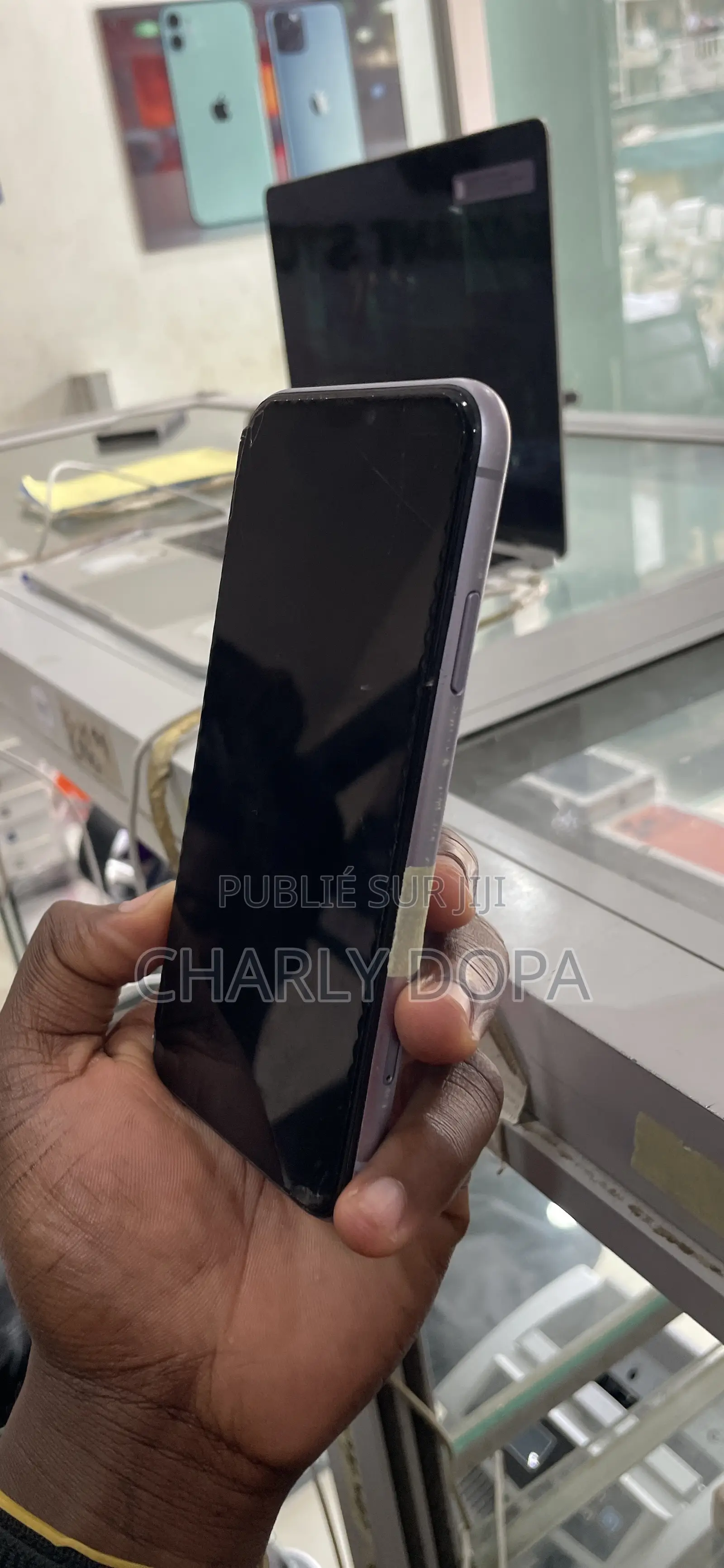 Apple iPhone 11 64 GB Violet
