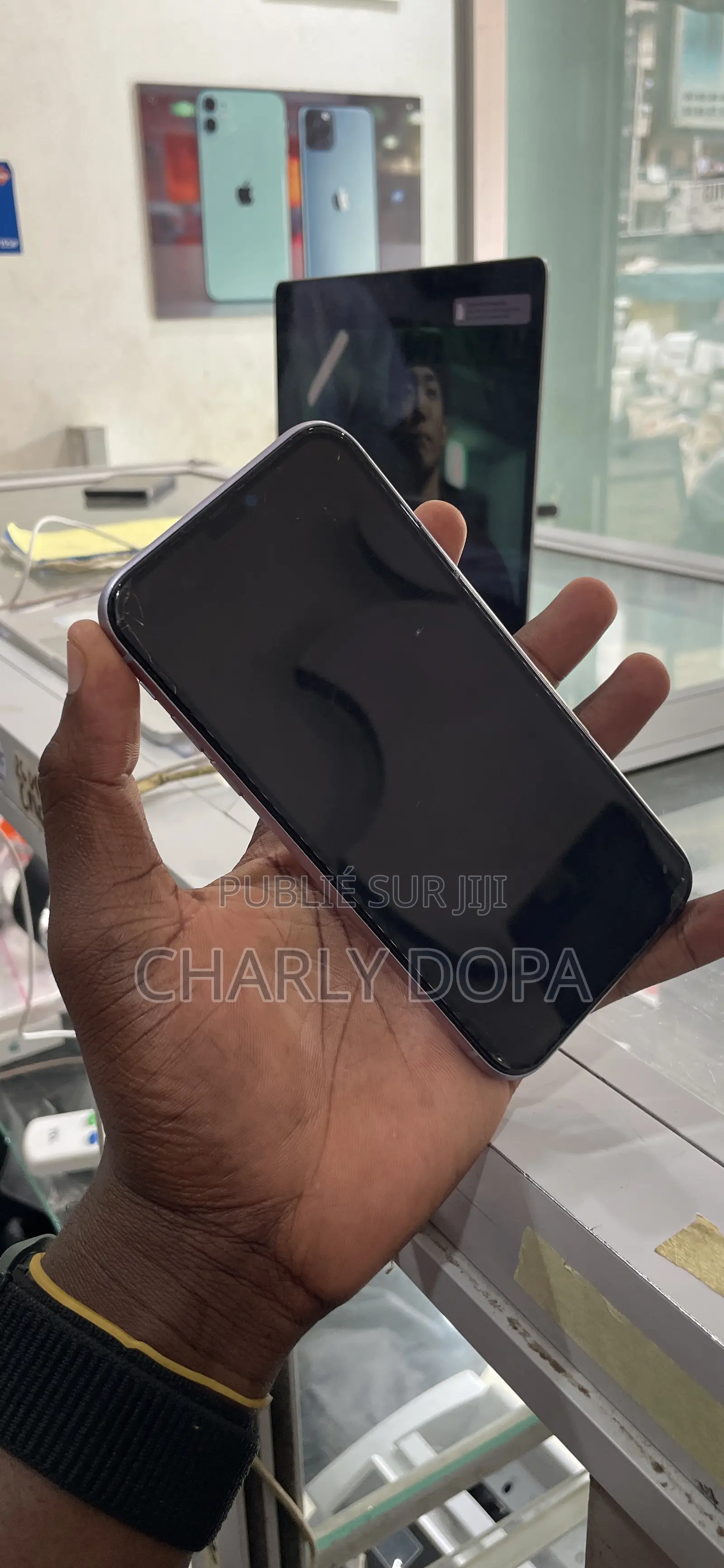 Apple iPhone 11 64 GB Violet