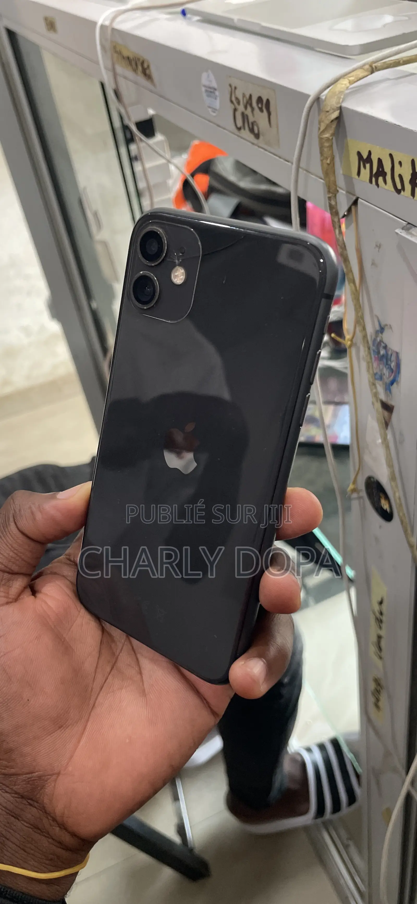 Apple iPhone 11 64 GB Noir