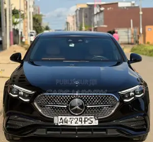 Nouveau Mercedes-Benz E350 2025 Noir